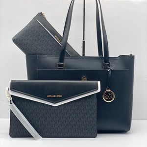 Michael Kors Maisie Large
Pebbled Leather 3-in-1 Tote Bag